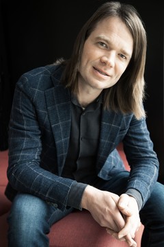 Prof. Dr. Julian Schröter